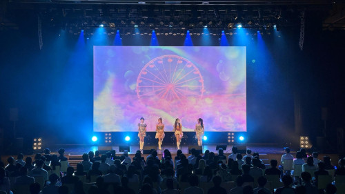 FIFTY FIFTY_ライブ写真4.jpeg