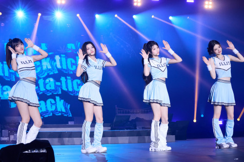 아일릿 PRESS START&hearts; 홍콩 공연 (2).jpg