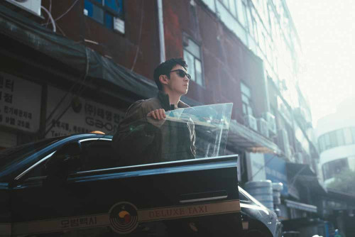 TaxiDriver3_60905.jpg