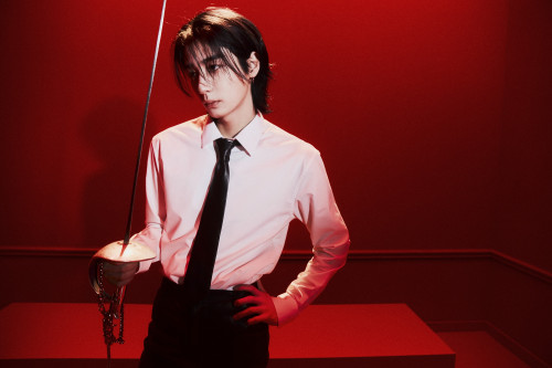 HOME DELUXE_SPARK ver  (5) LEEHAN.jpg