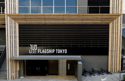 JYP_FLAGSHIP_TOKYO.jpg