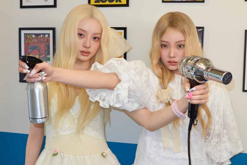 아일릿 미니 5집 MAD 버전 콘셉트 포토 (4) 민주 원희1016.jpg