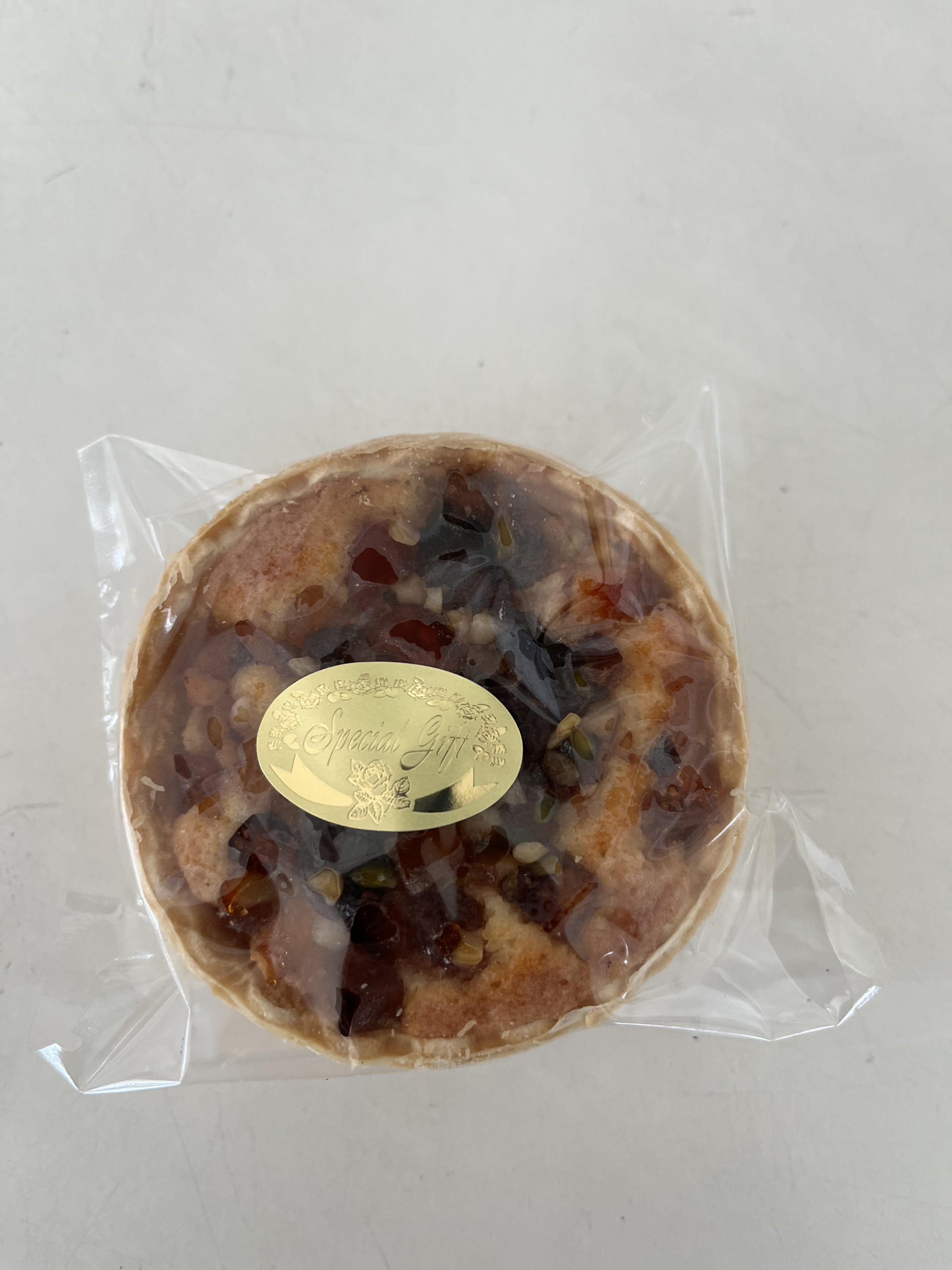フルーツタルトになります。