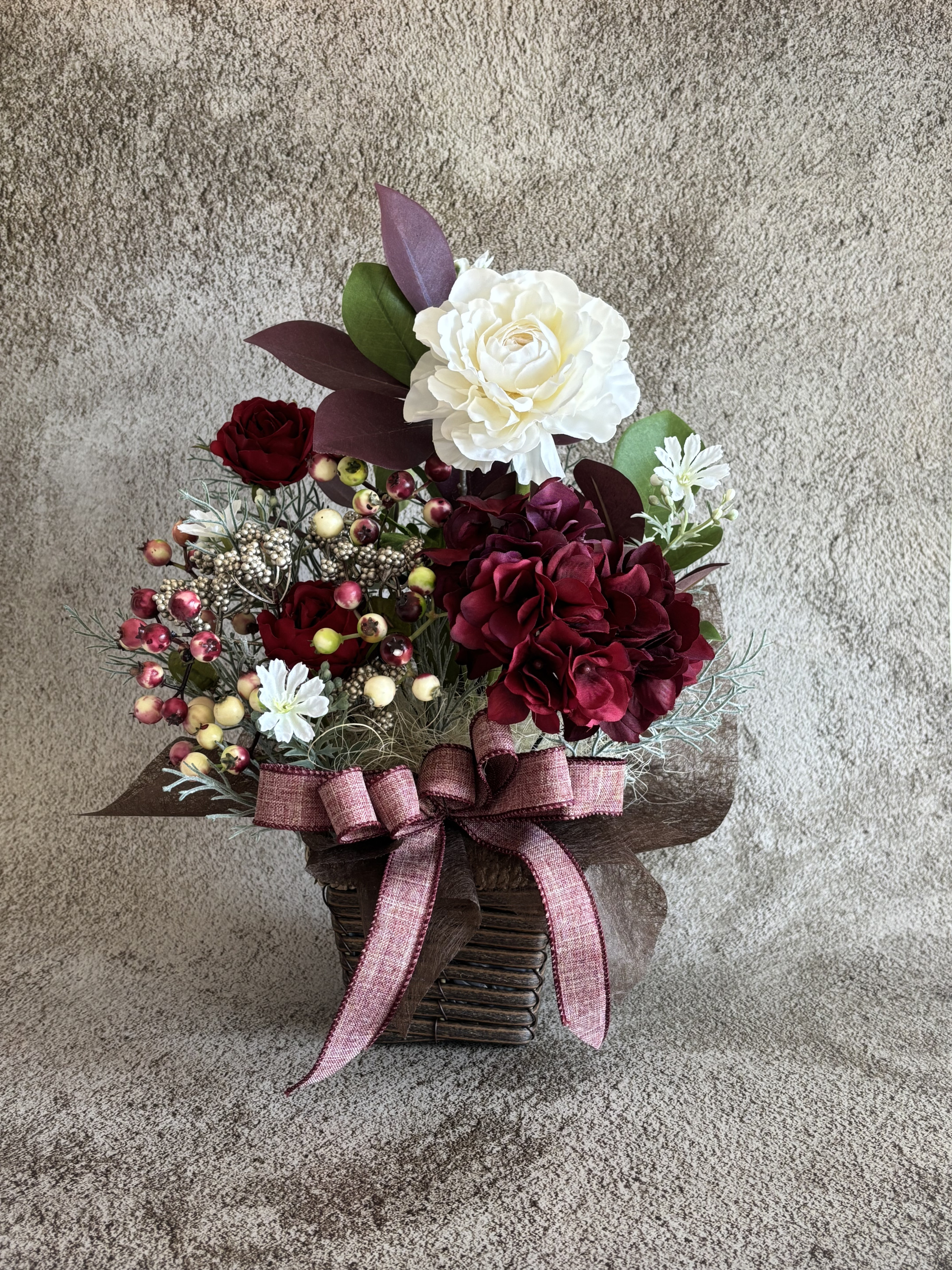 オーダー作品60歳女性の方へ赤基調にしたアレンジメント