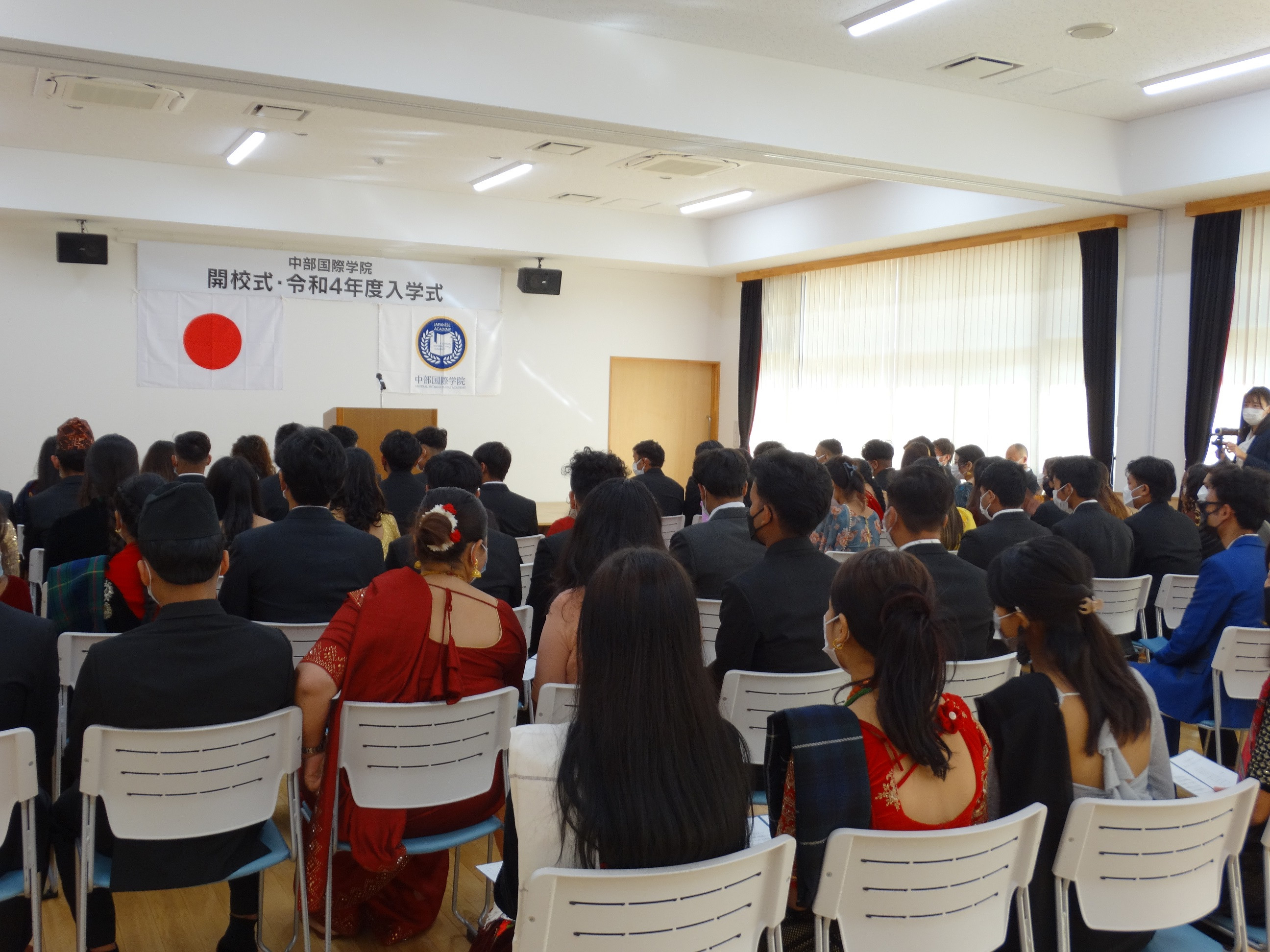 開学式・入学式が行われました