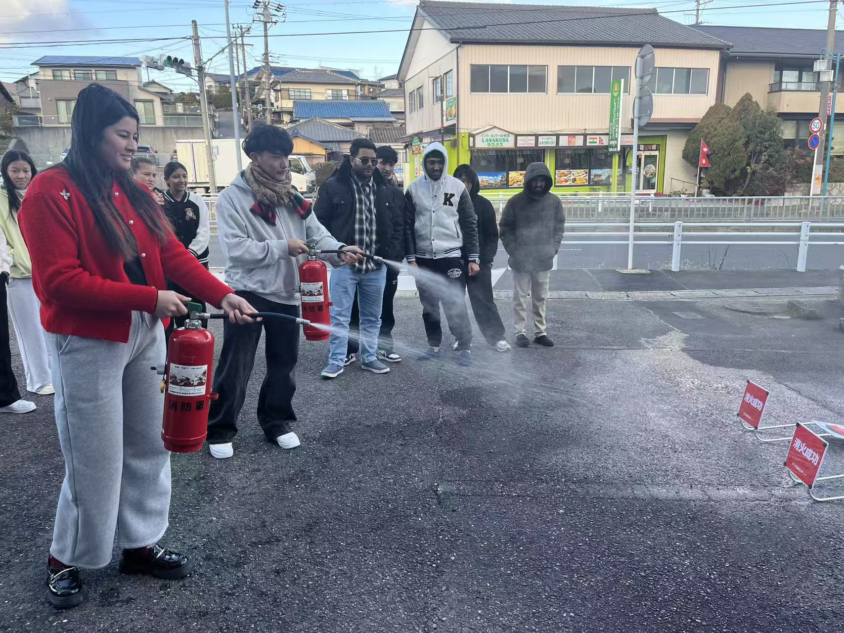 消防訓練・避難訓練を行いました