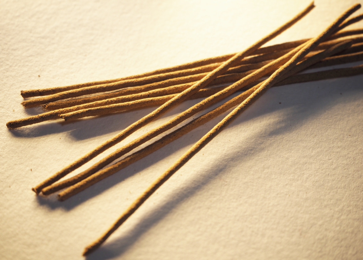 2月のお香講座　千姿万態の氣を整えるお線香づくり