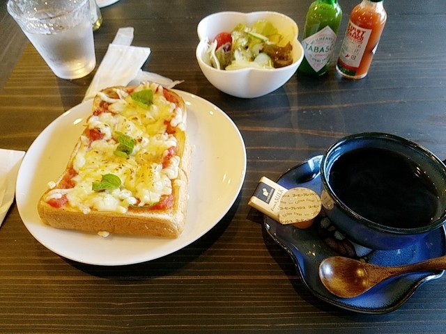 ピザトースト 590円 | CAFE beLEAF COFFEE カフェ ビーリーフ