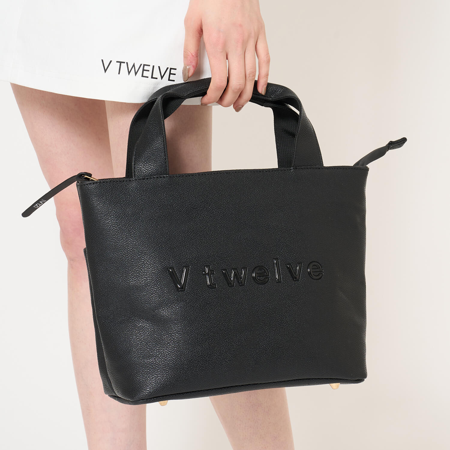 【新作入荷】V12 ラウンド中の必需品をまとめる3D LOGO CART BAG