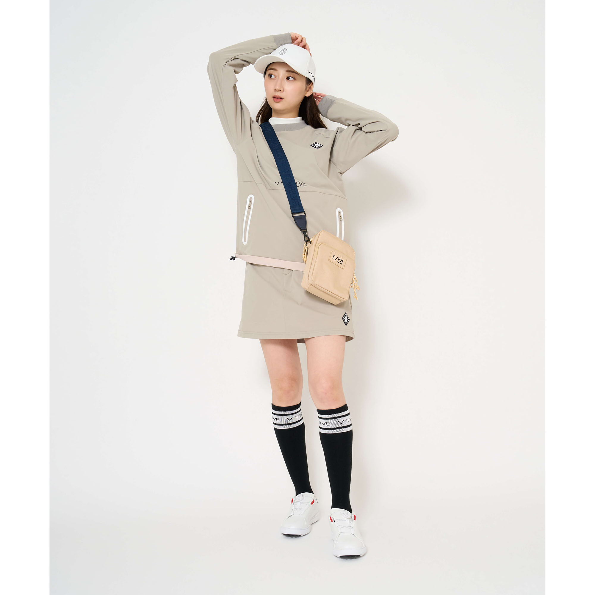 【新作入荷】V12 セットで完成するメンズ＆レディースのラウンドスタイル