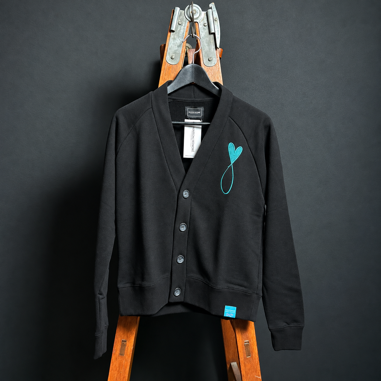 【新作入荷】MAISON HONORÉ PARIS 気軽に羽織れて、印象を変えるカーディガン