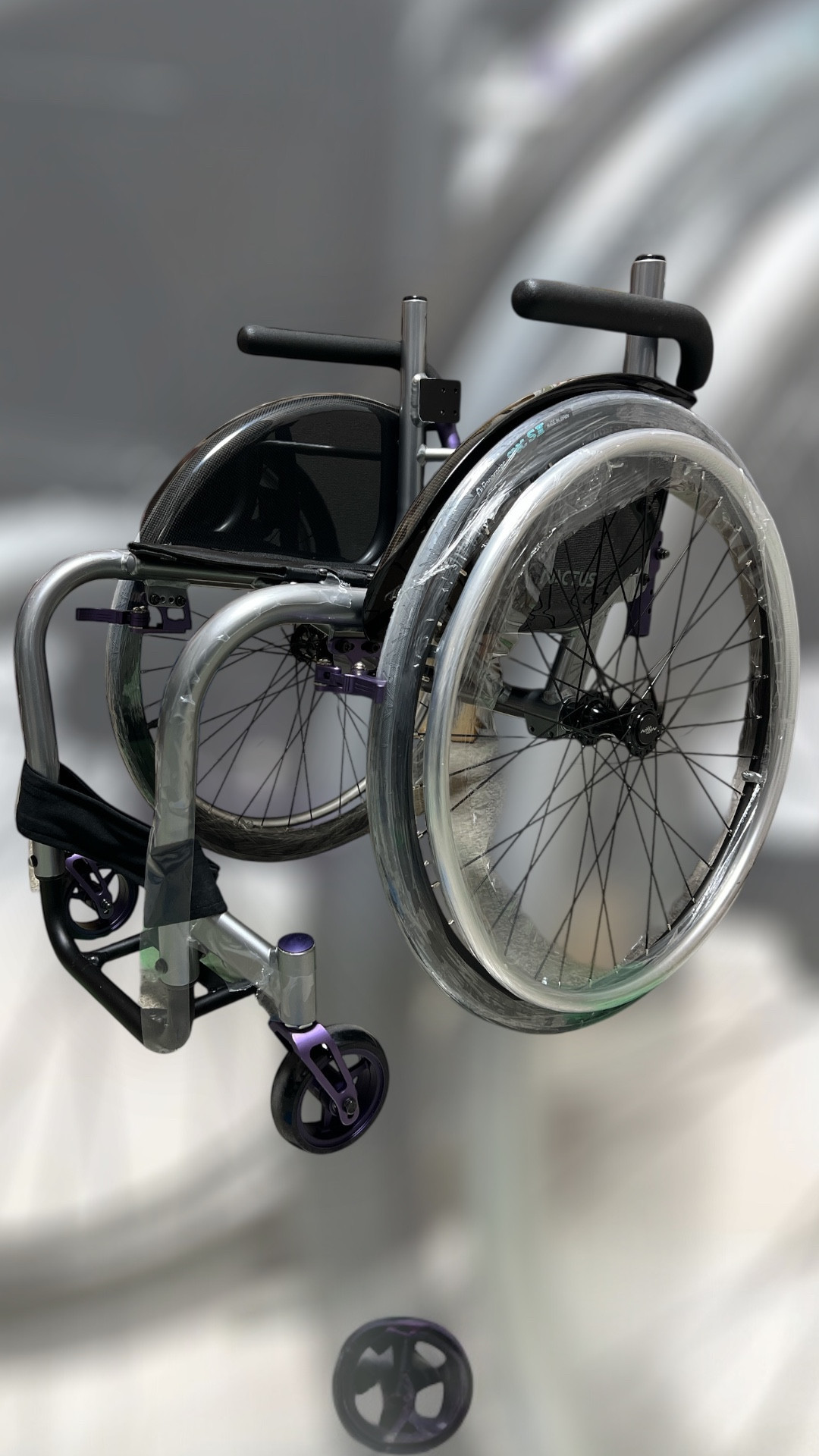 ベースパイプがない　スッキリモデル　寸法がフルオーダーできる