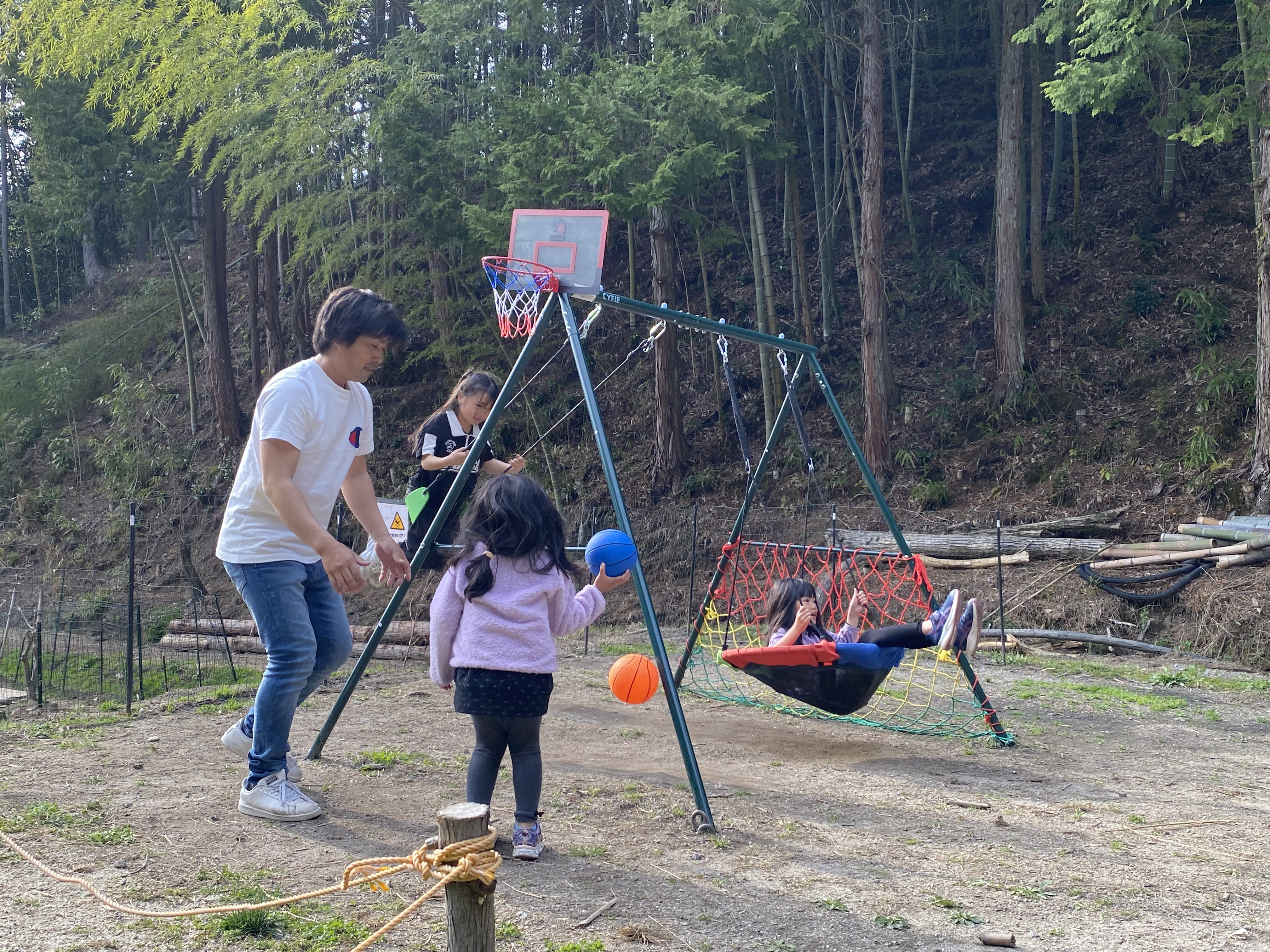 遊具を設置しました