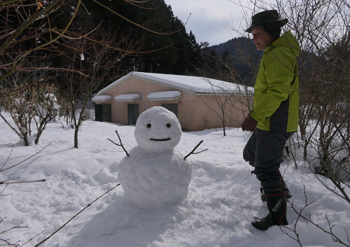 2026.02.10_再び雪だるまをつくる_P1440606_s.jpg