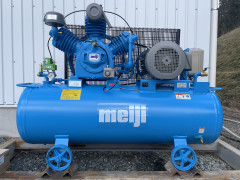 コンプレッサー