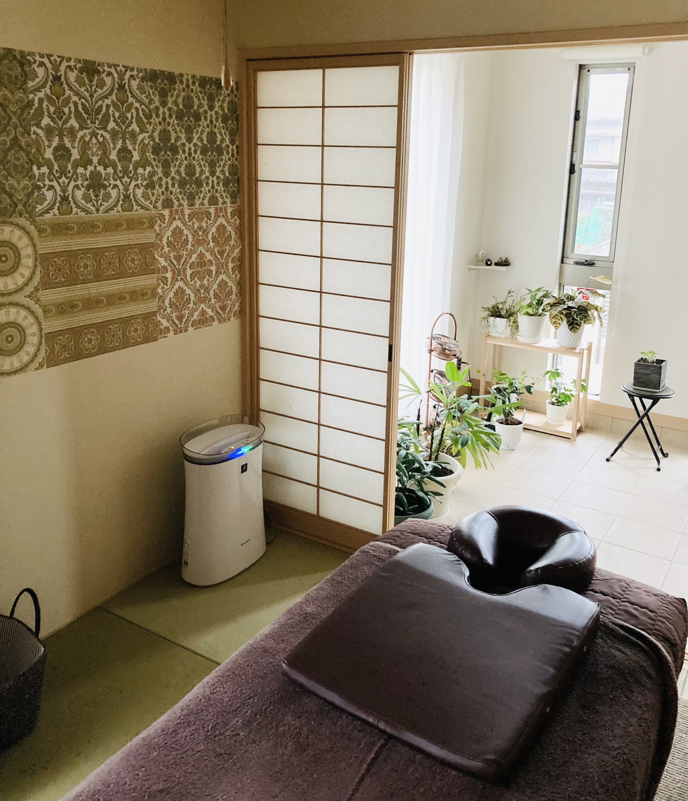 講座はサロン内で行います。