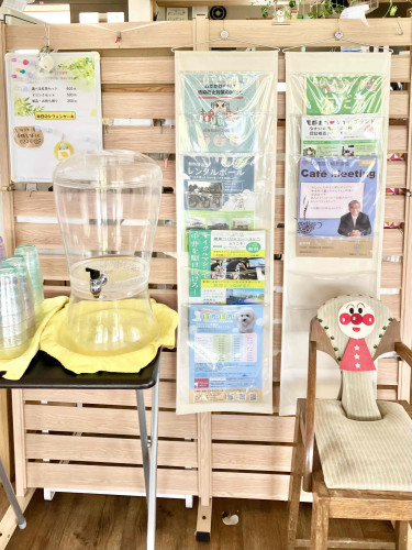 里都まちカフェさんに新チラシを置かせて頂いてます✨