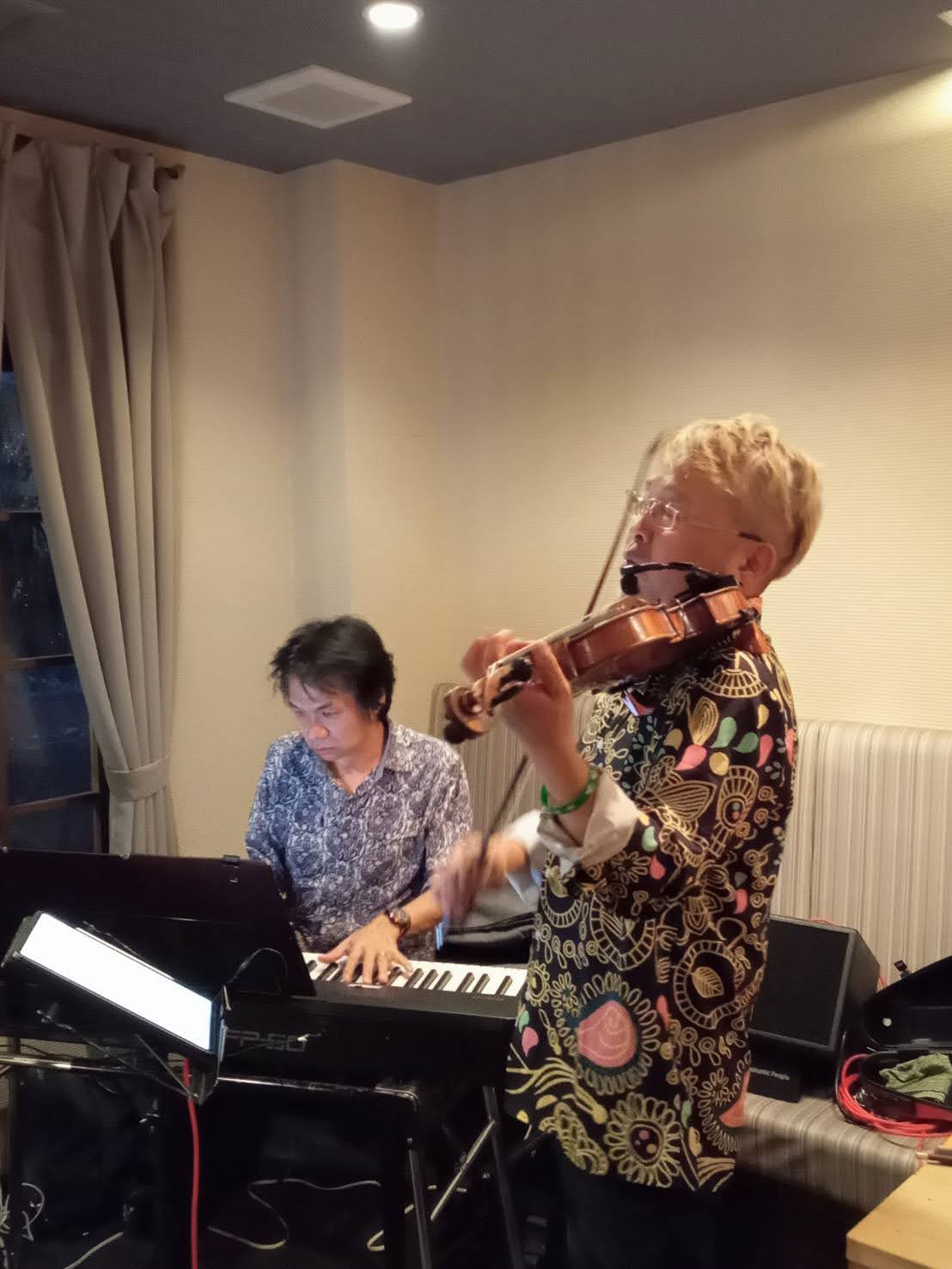 悠情＆山下 LIVE生演奏