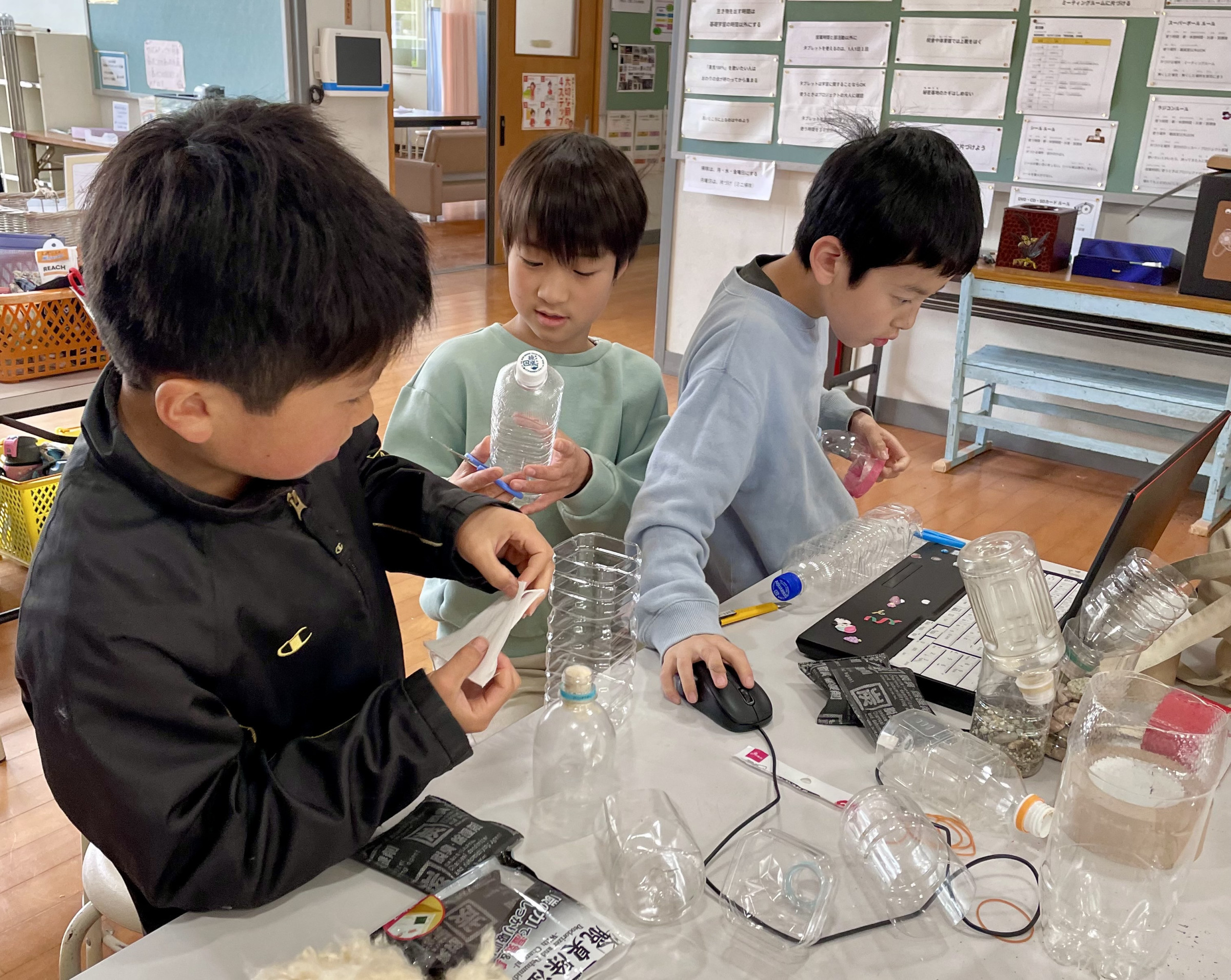 体験学習(プロジェクト)が中心