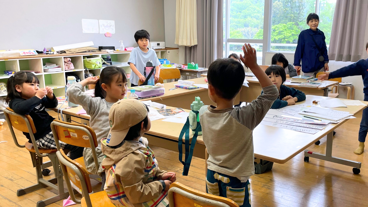 話合いを重視し、学校のルールは全校ミーティングで決めています