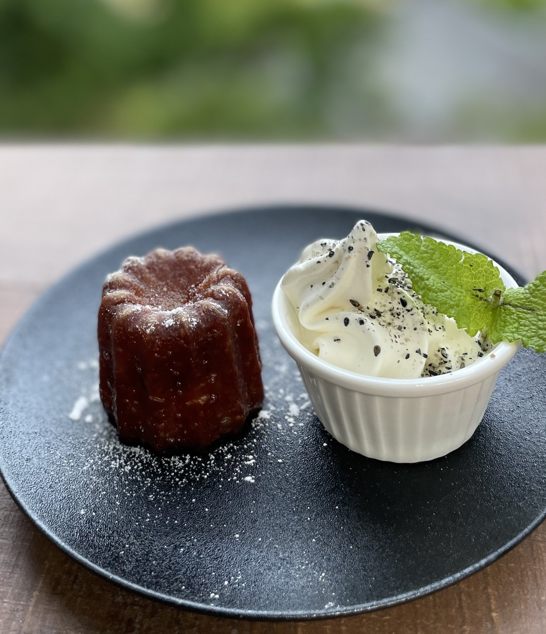 フランス直輸入カヌレ+ソフトクリーム - 6Hundred cafe & Camp