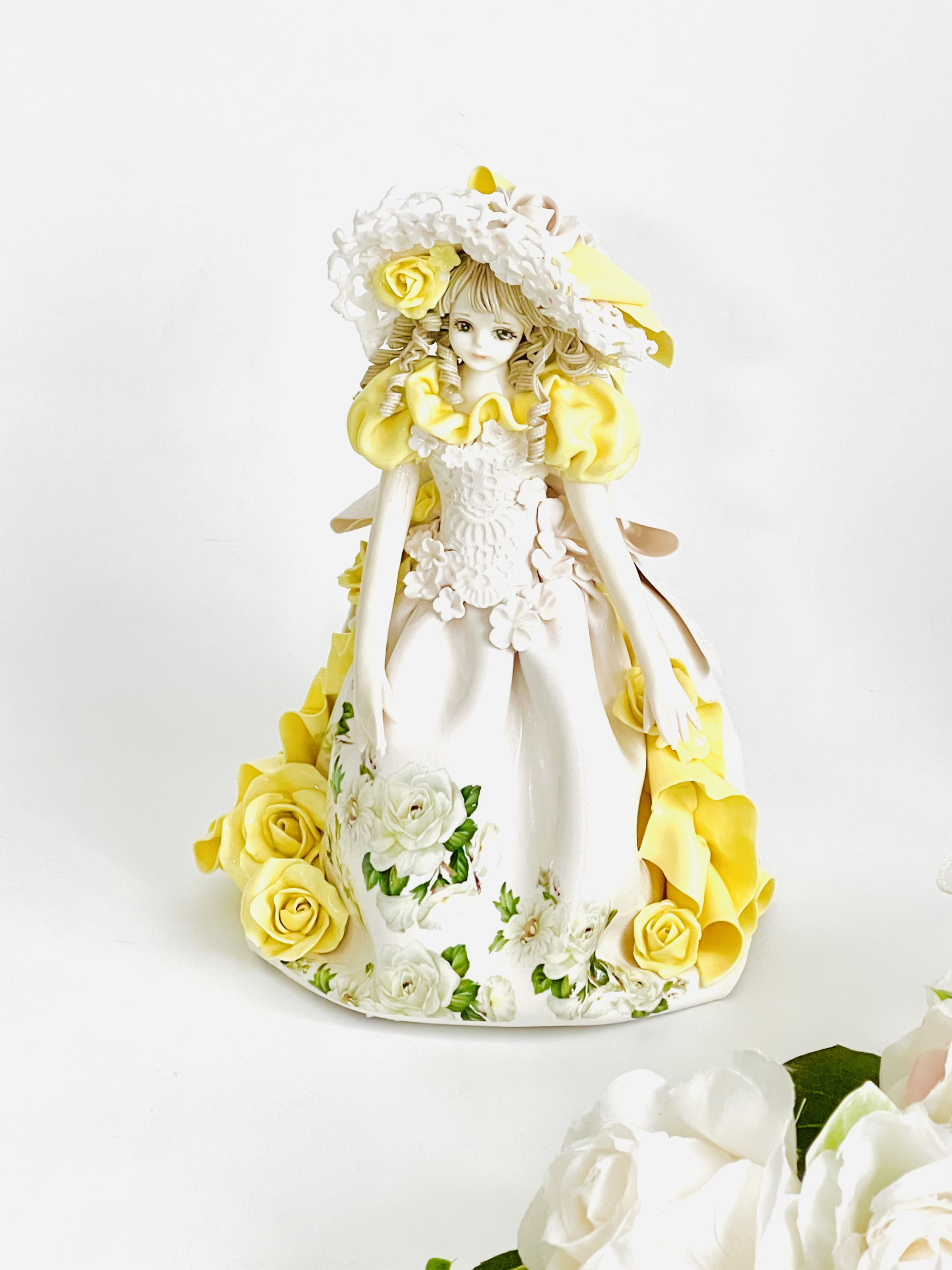 陶器のお人形ポーセリンアート