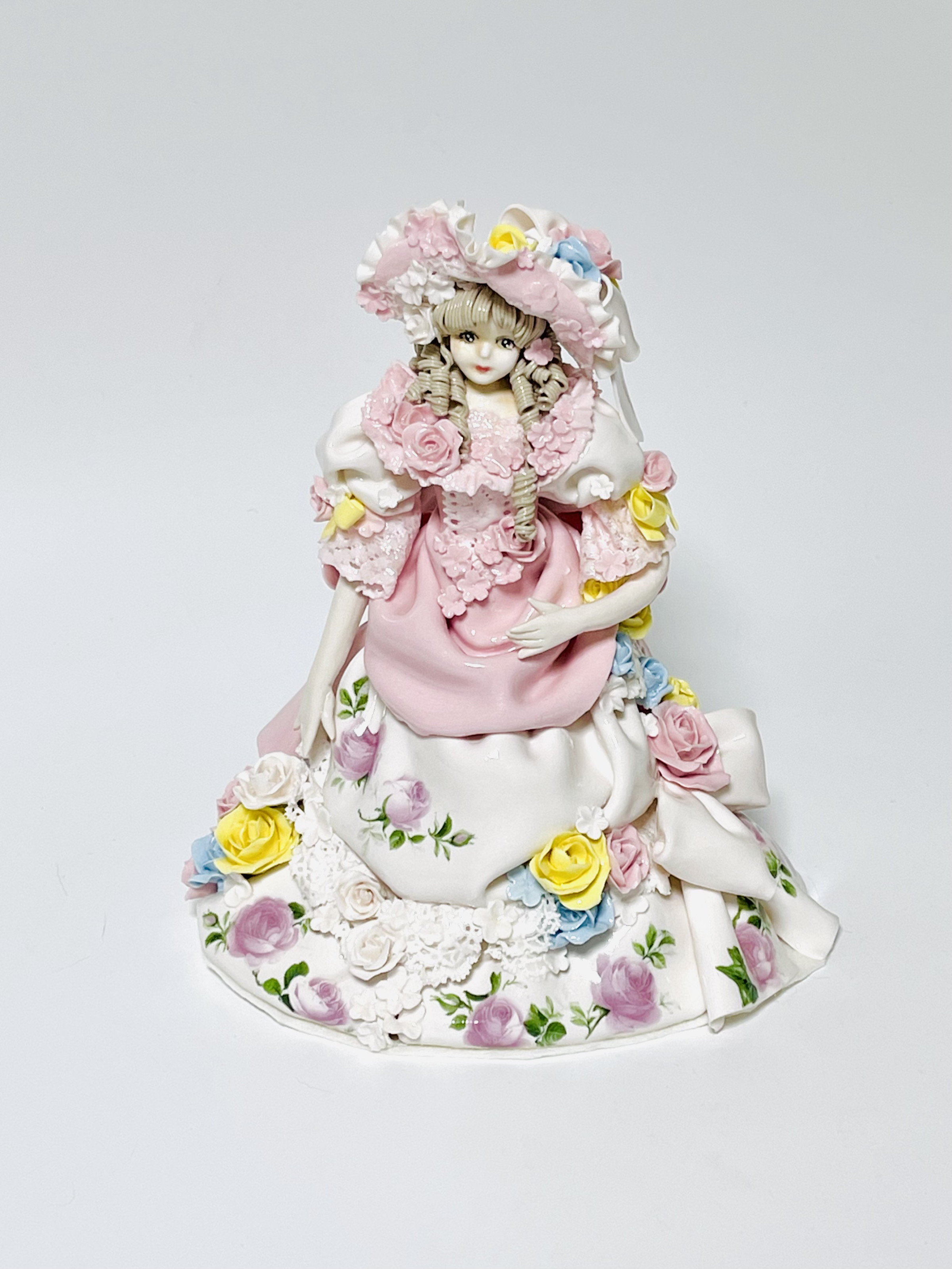 陶器のお人形ポーセリンアート