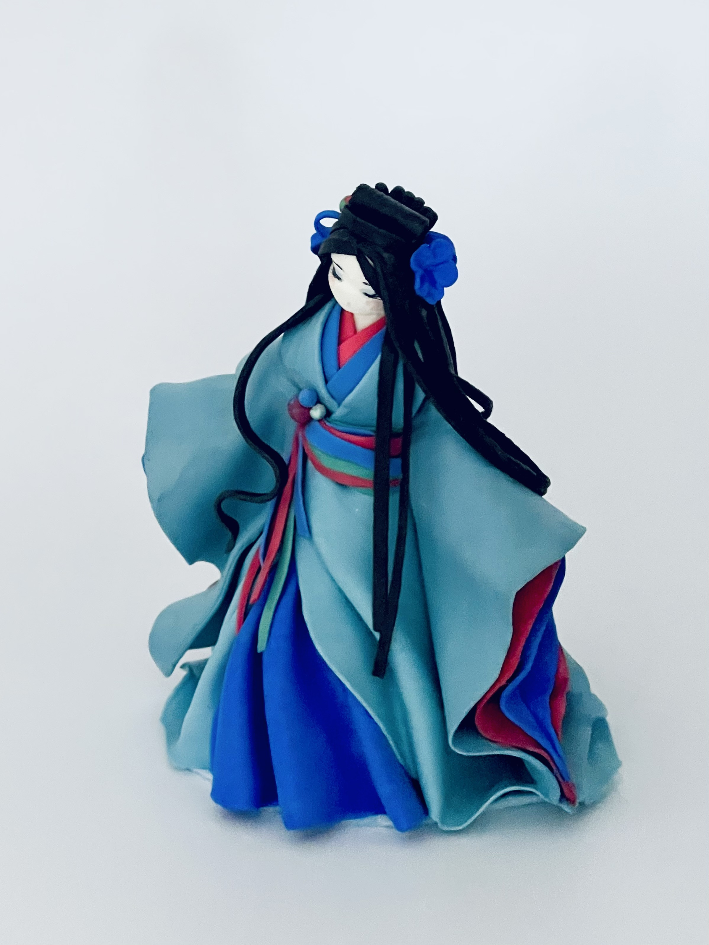 粘土のお人形