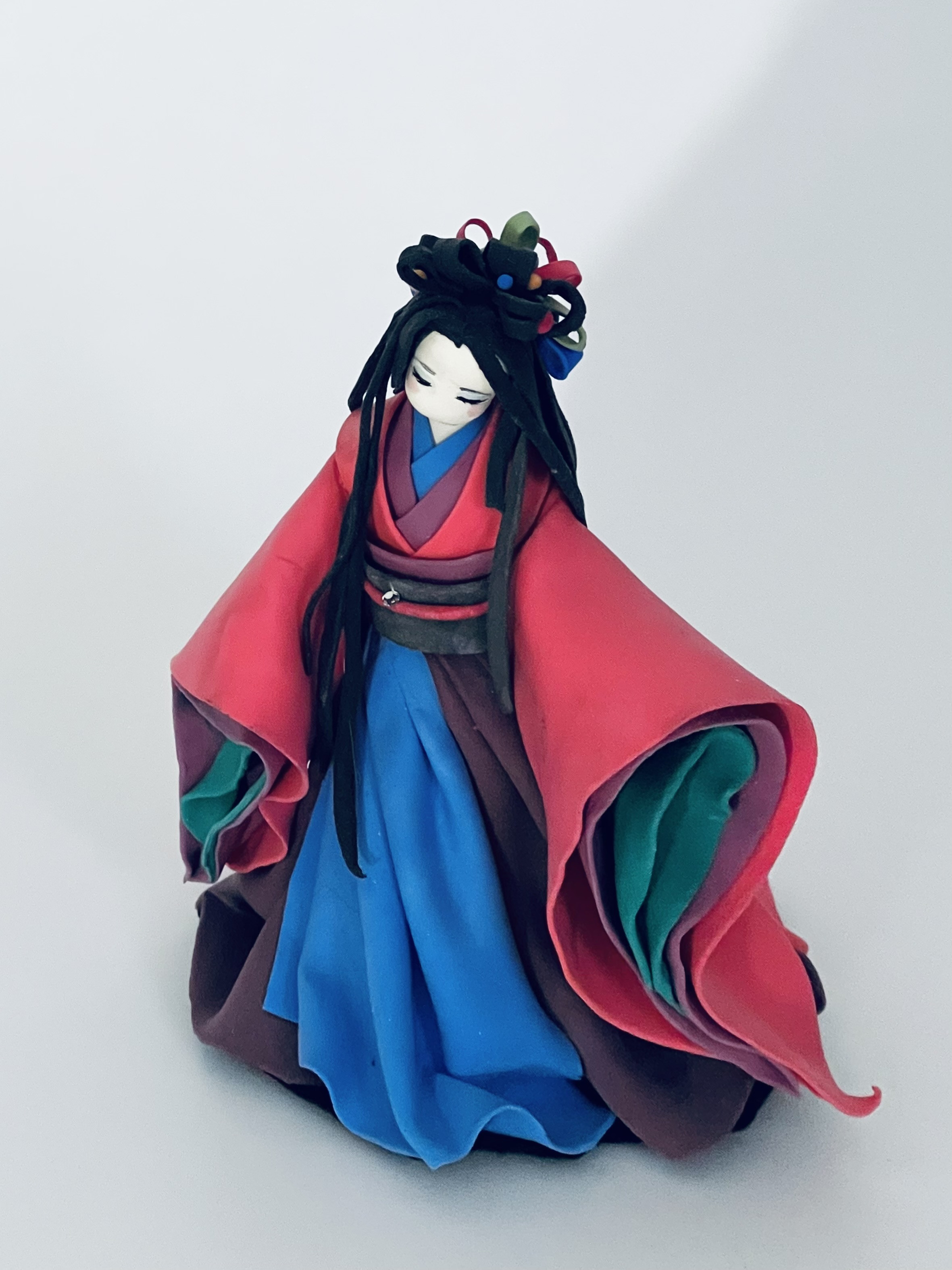 粘土のお人形