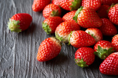 pixta_85817632_L.jpg
