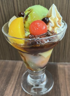 抹茶クリームあんみつ