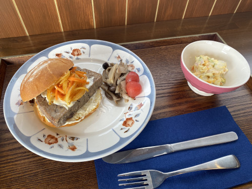 パテドカンパーニュのサンド　ミニデザート付き