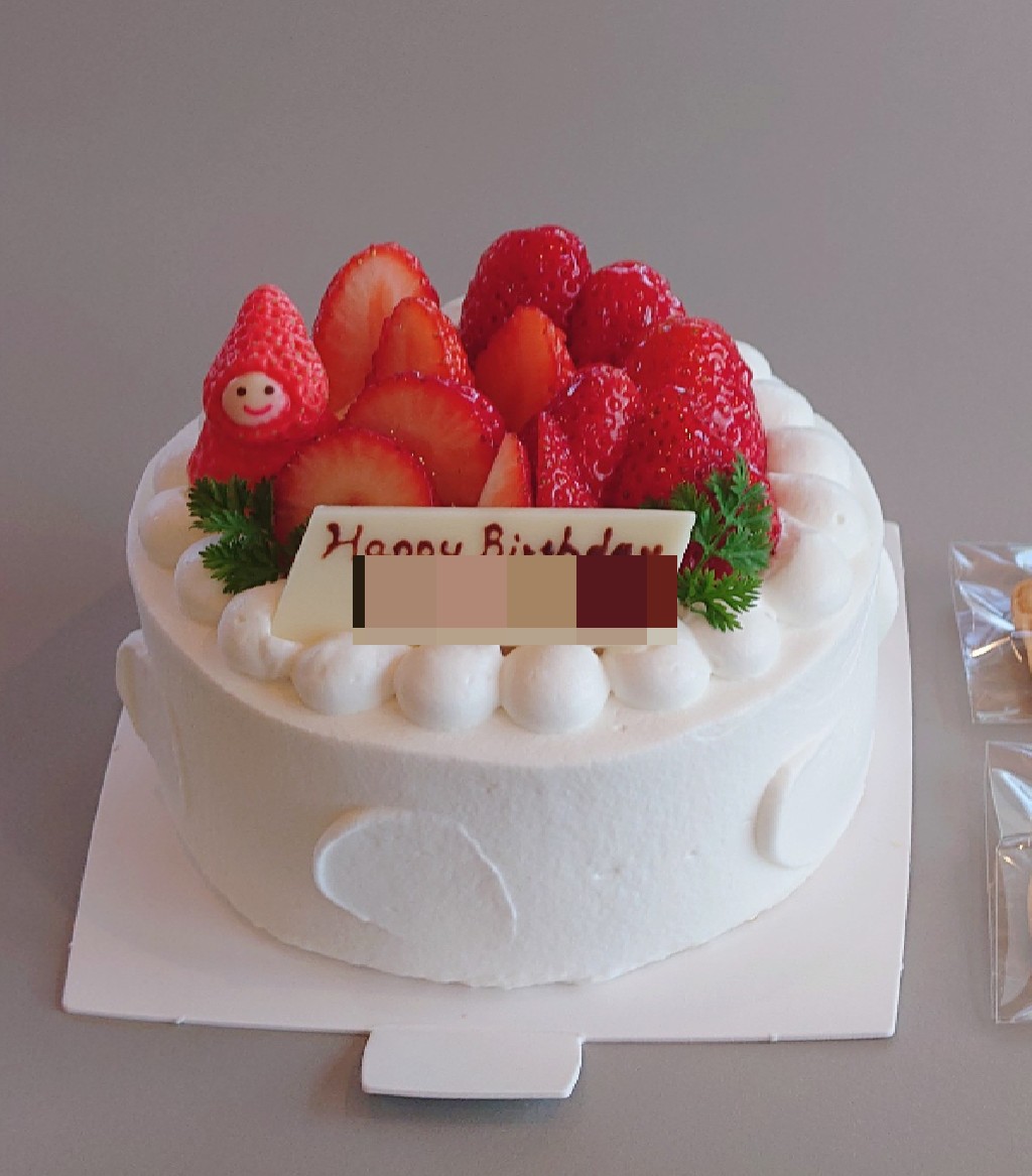 お誕生日・記念日ケーキ🎂　ご予約承ります