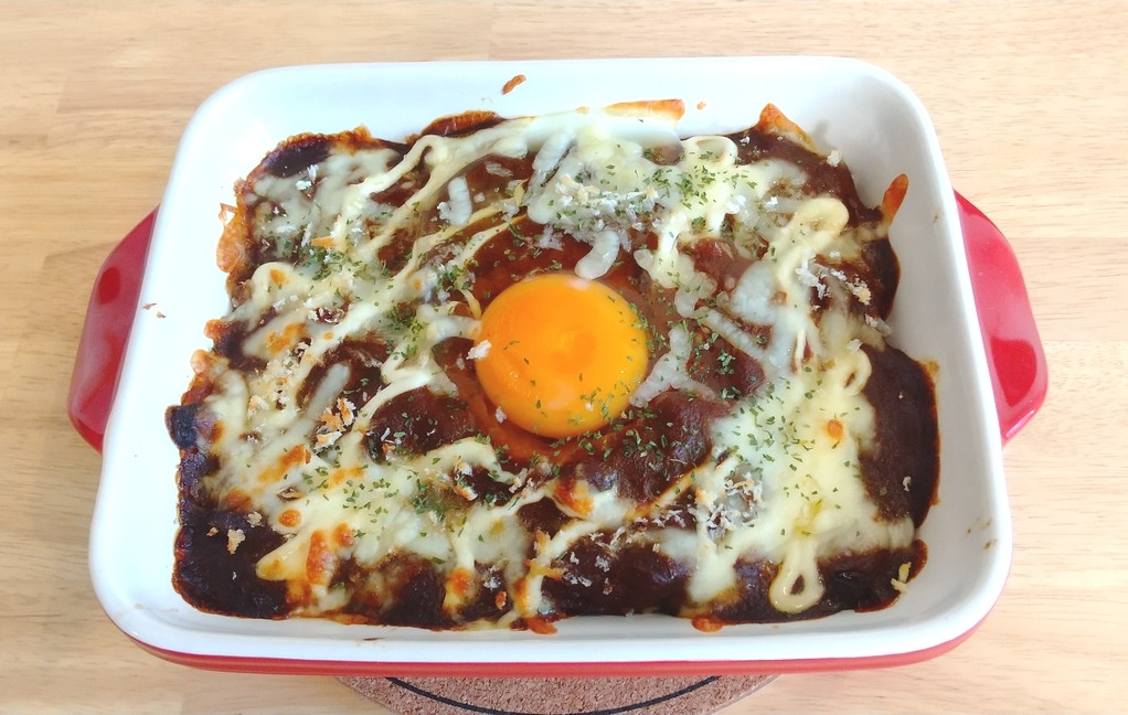 焼きカレー(カットフルーツ付き)