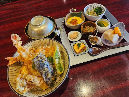 ランチセット天丼ph.jpg