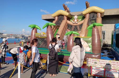 モンキースライダー（2023.11.4　糸満ふるさと祭り）.jpg