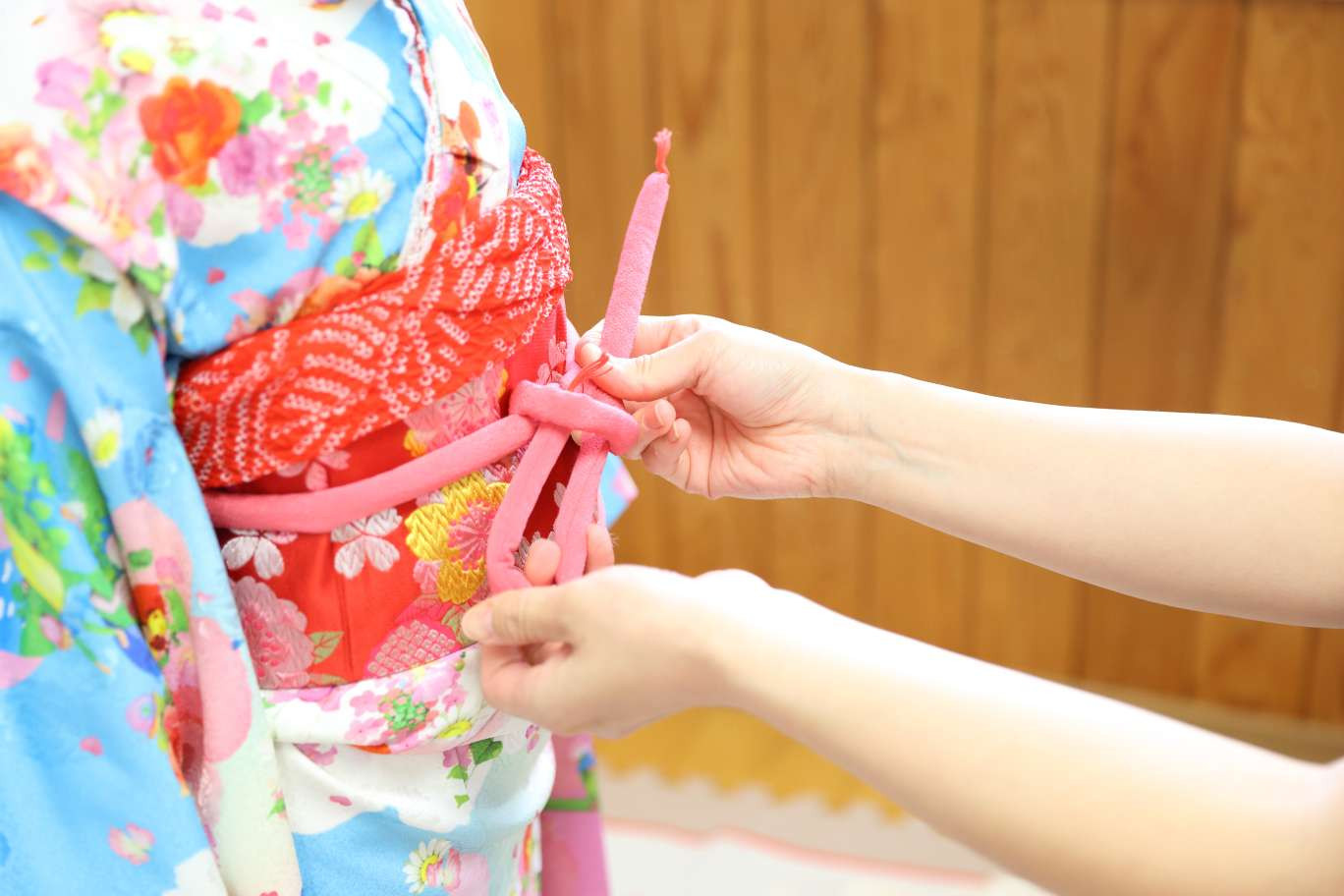 着付やヘアセットも承っております。