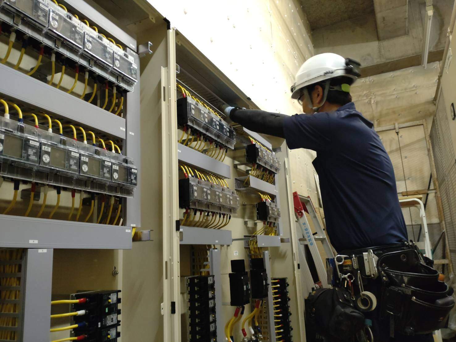 電気工事4