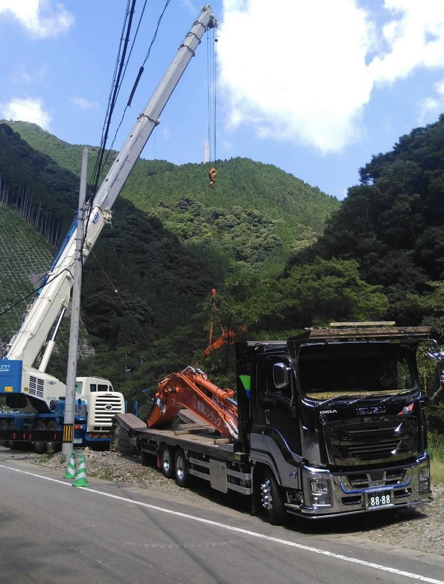建設機械輸送