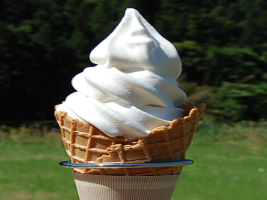 ご当地ソフトクリーム「牛乳ソフト」地元玖珠産の牛乳を使用！
