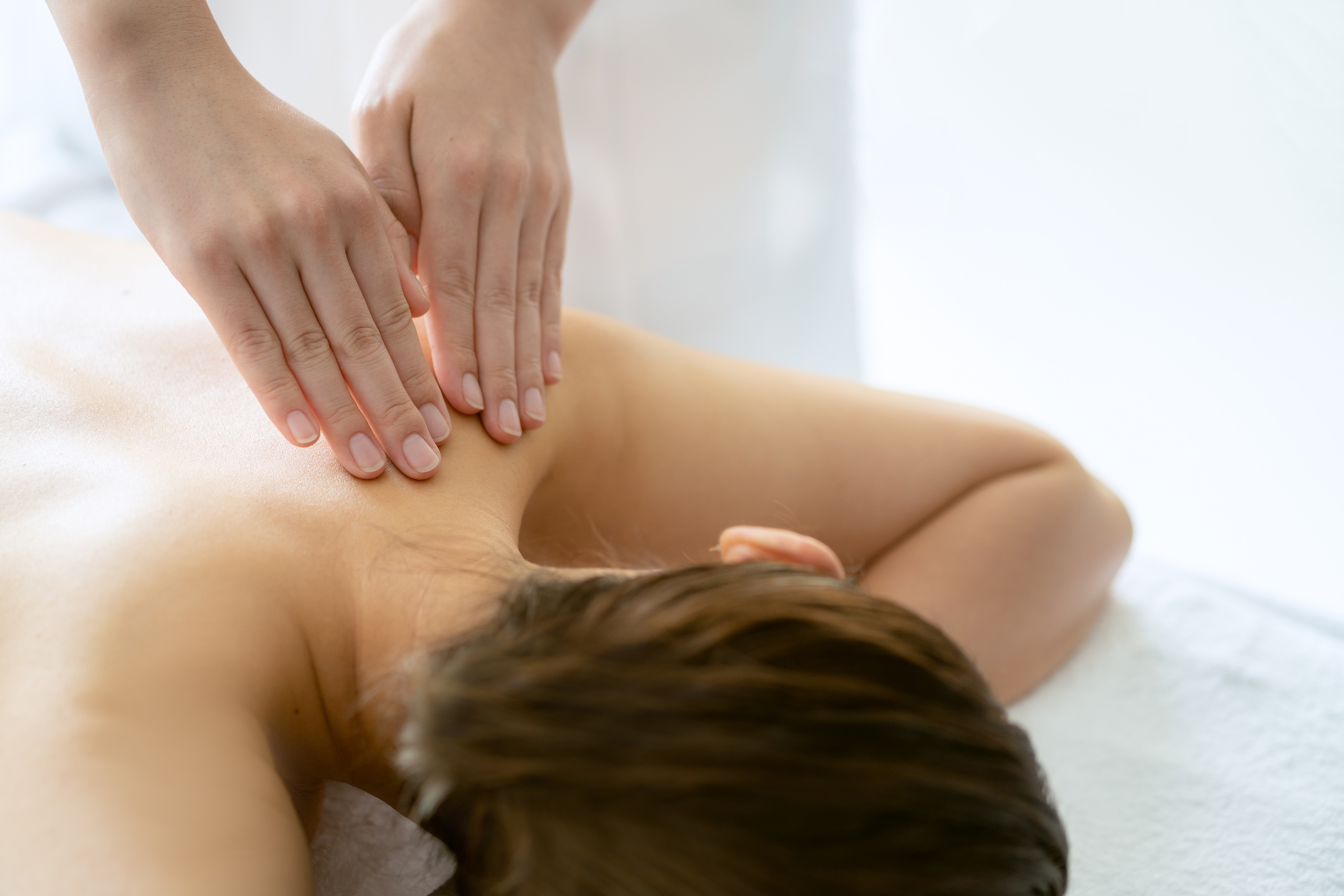 ハンドセラピス　　　　　　　　✦初回25%オフ✦