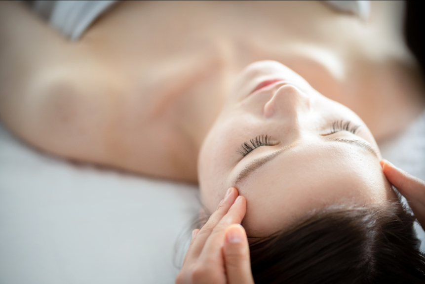 ハンドセラピス　　　　　　　　✦30日以内割引✦