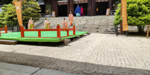 滋賀県近江神宮...時の記念日３
