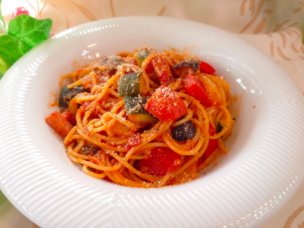 トマトパスタ