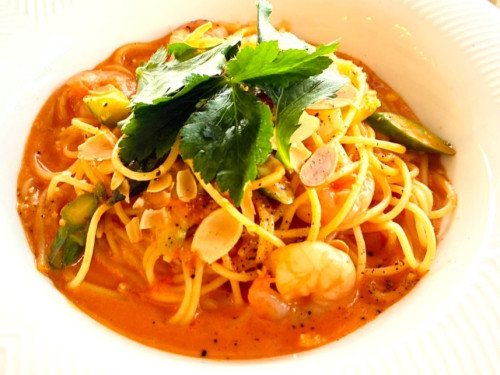 トマトクリームパスタ