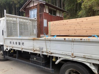 志水工務店様の材料を配達しました。