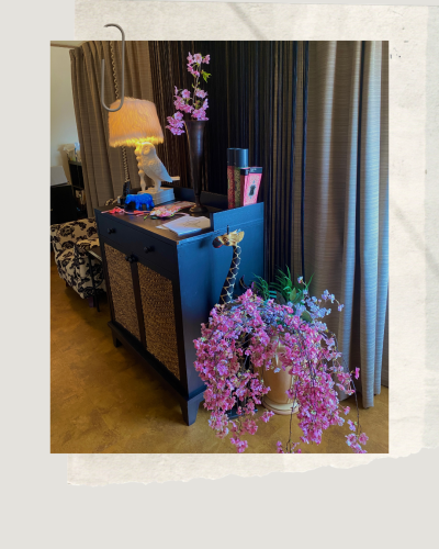 Neutral Geometric Photo Frame Portrait Instagram Post.png