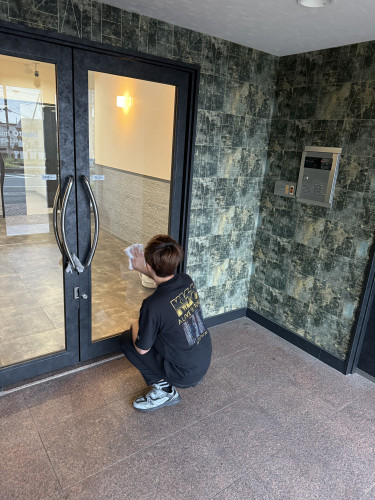 早朝から手伝いをしてくれました🧽