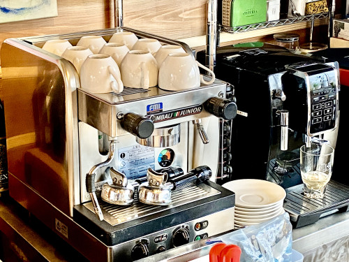 開店11時~16時閉店