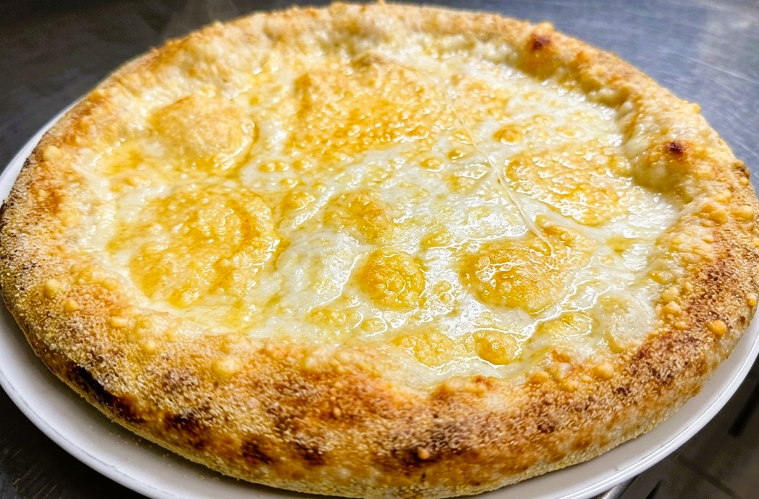 プレーンピザ/ Plain Cheese